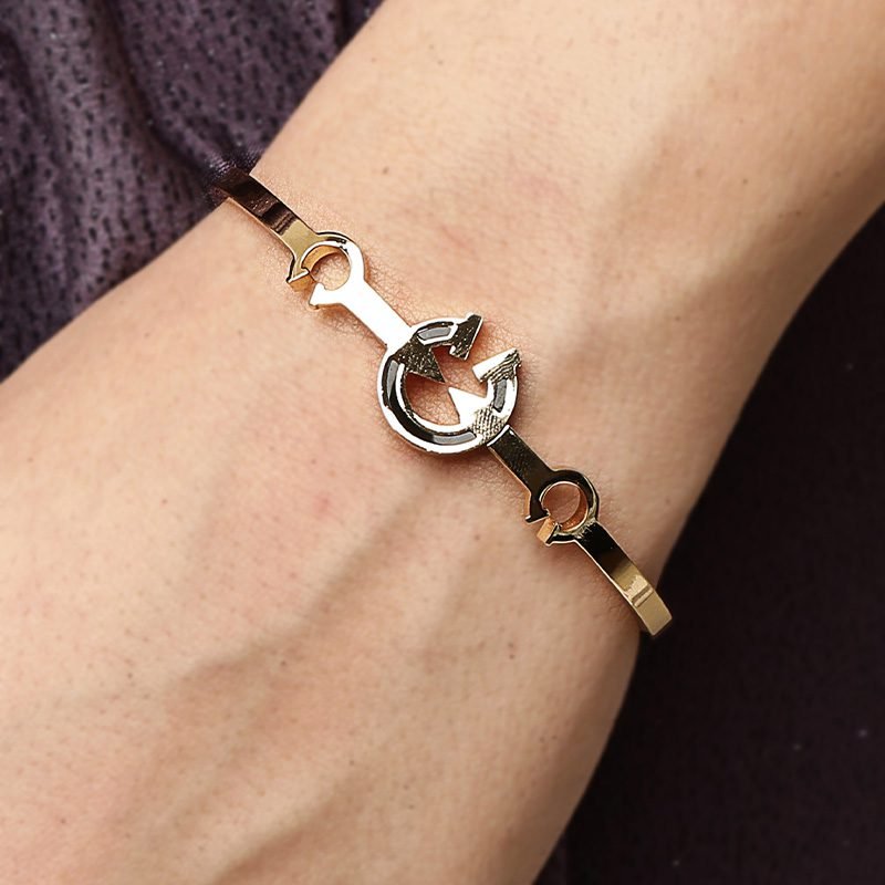 Gold-Tone Interlocking G Motif Bracelet