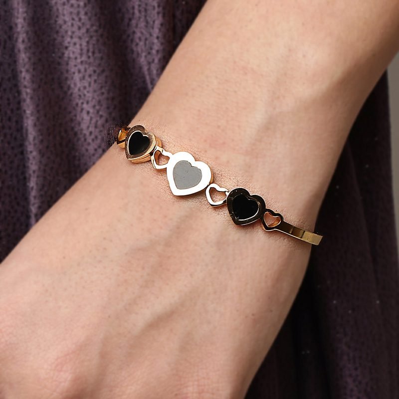 Black Heart Gold Plated Bracelet